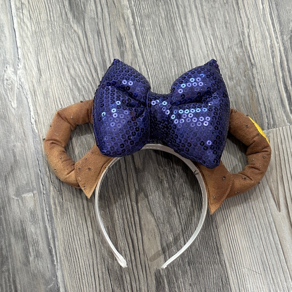Pretzel Sequin Bow Minnie Ears Headband